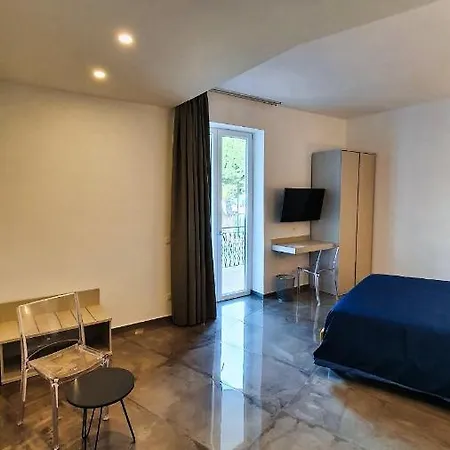 Werooms 4*